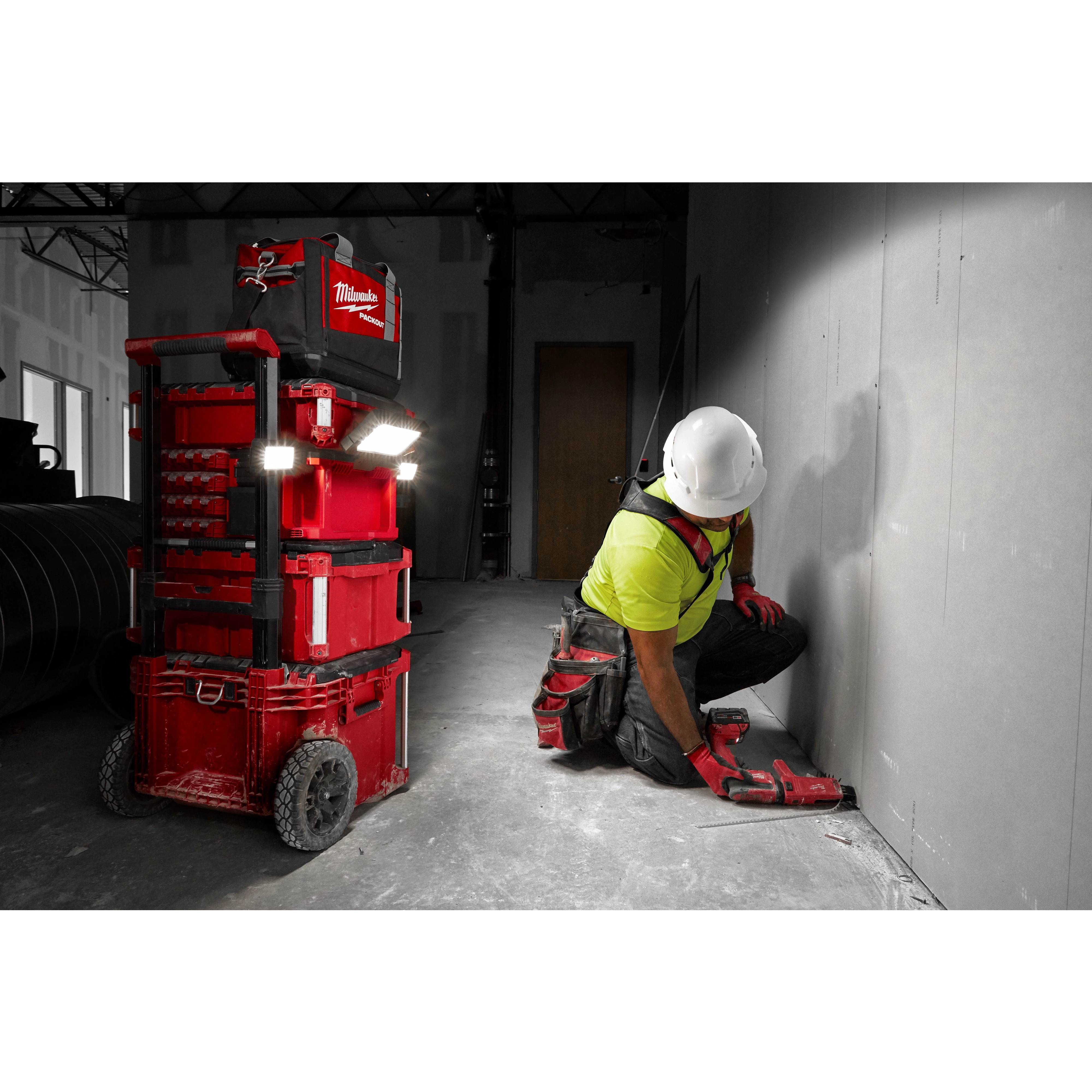 M18™ PACKOUT™ Light/Charger