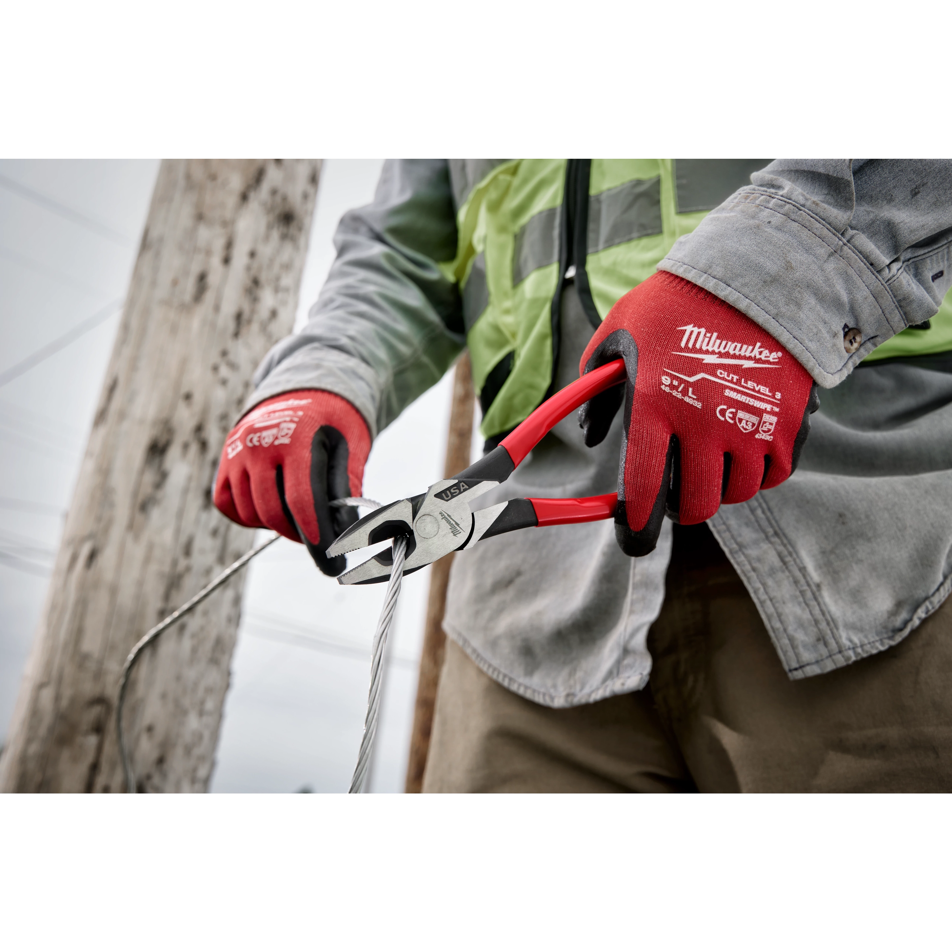 9" Lineman's Dipped Grip Pliers (USA)