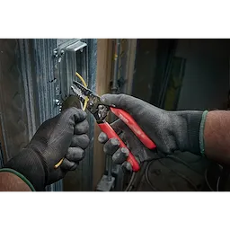 10-22 Awg Multi-Purpose Dipped Grip
Wire Stripper & Cutter