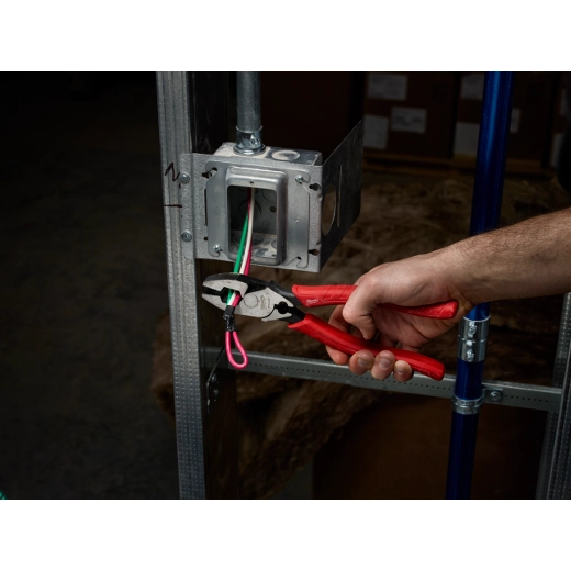 48-22-6100 - 9" High Leverage Lineman's Pliers With Crimper