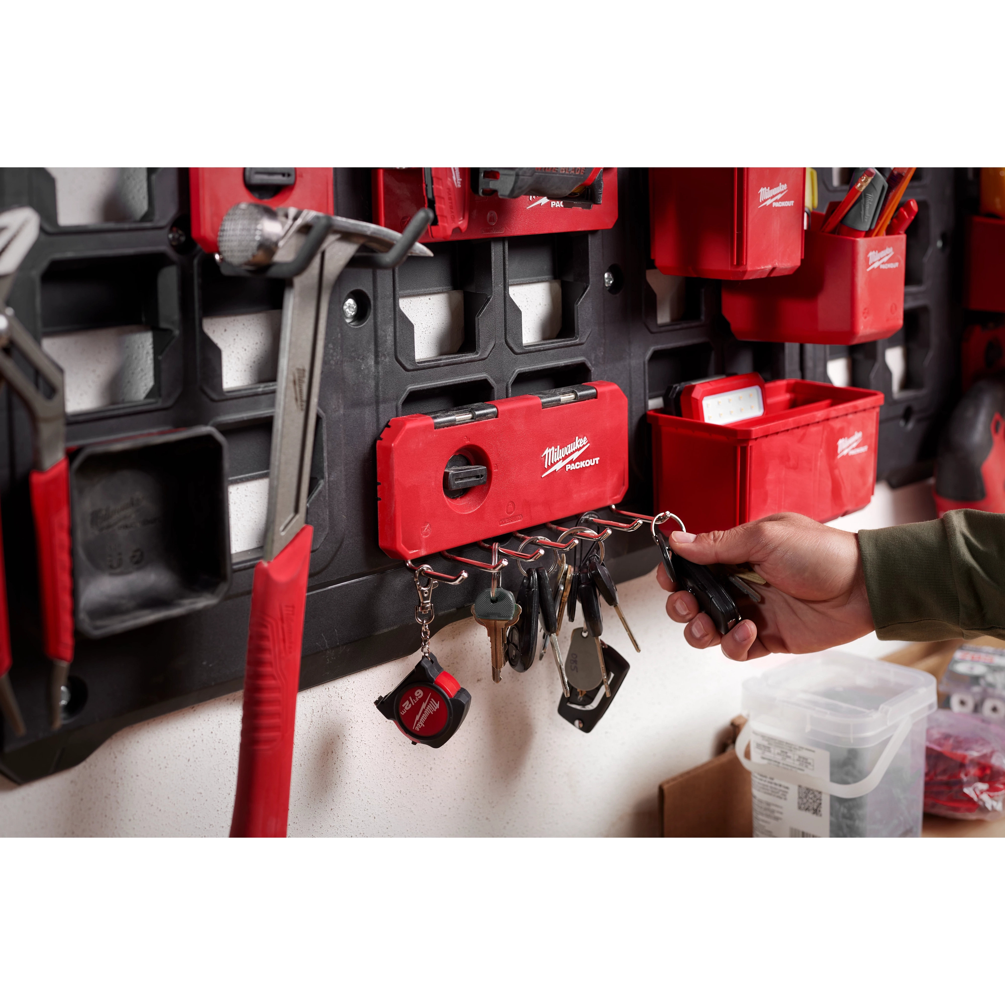 PACKOUT™ 7-Hook Rack