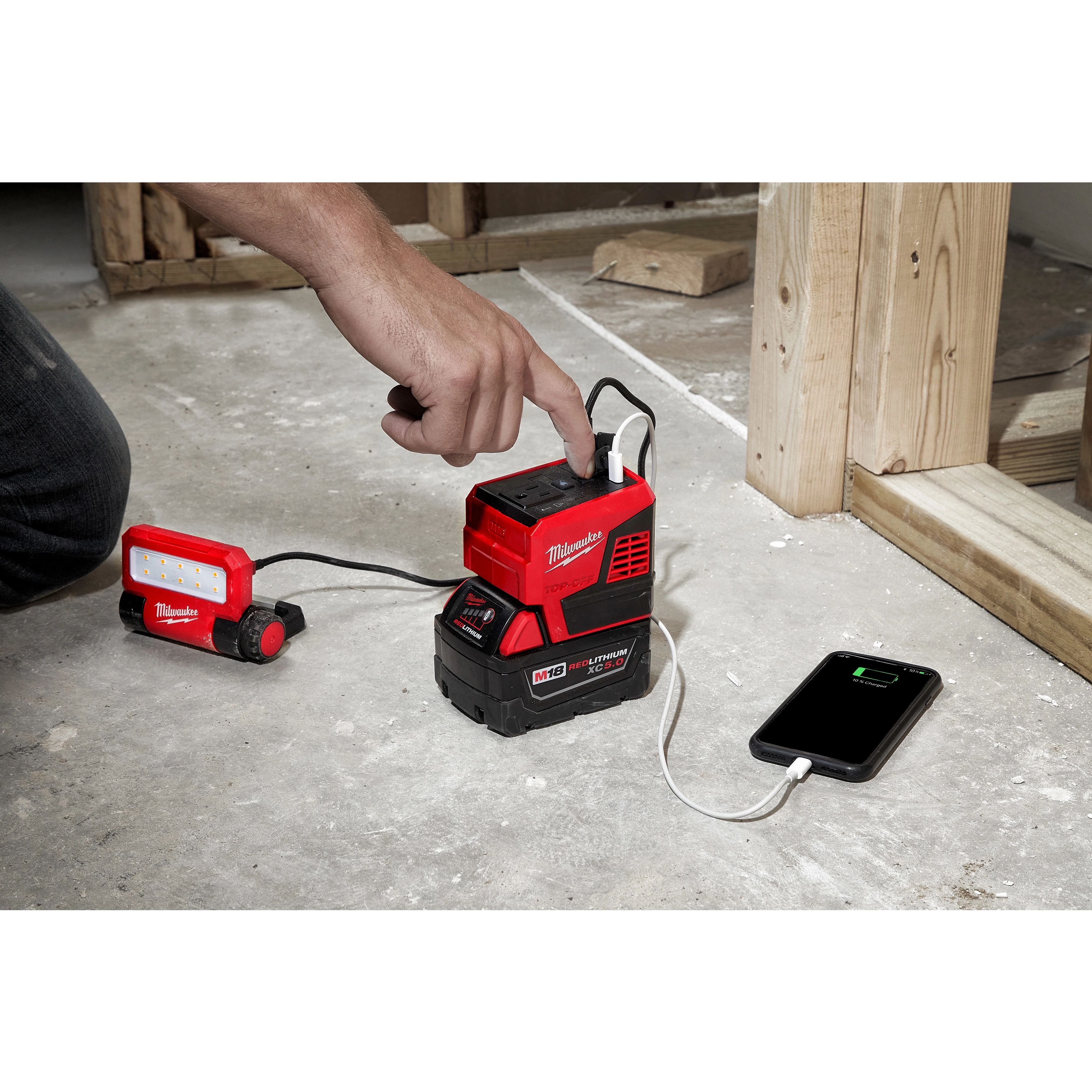 MILWAUKEE® M18™ TOP-OFF™ 175W Power Supply