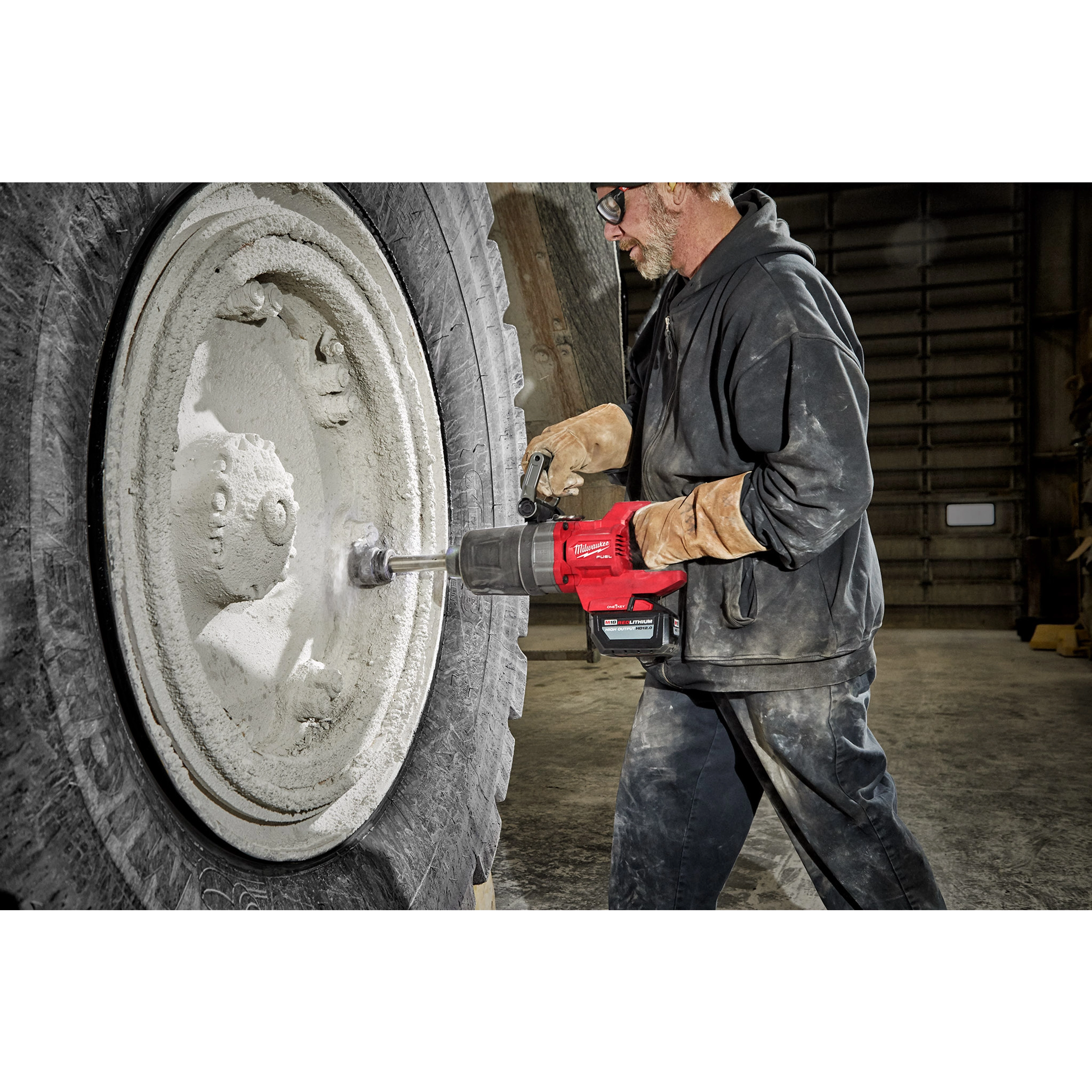 M18 FUEL™ 1" D-Handle Ext. Anvil High Torque Impact Wrench w/ONE-KEY™ App Shot