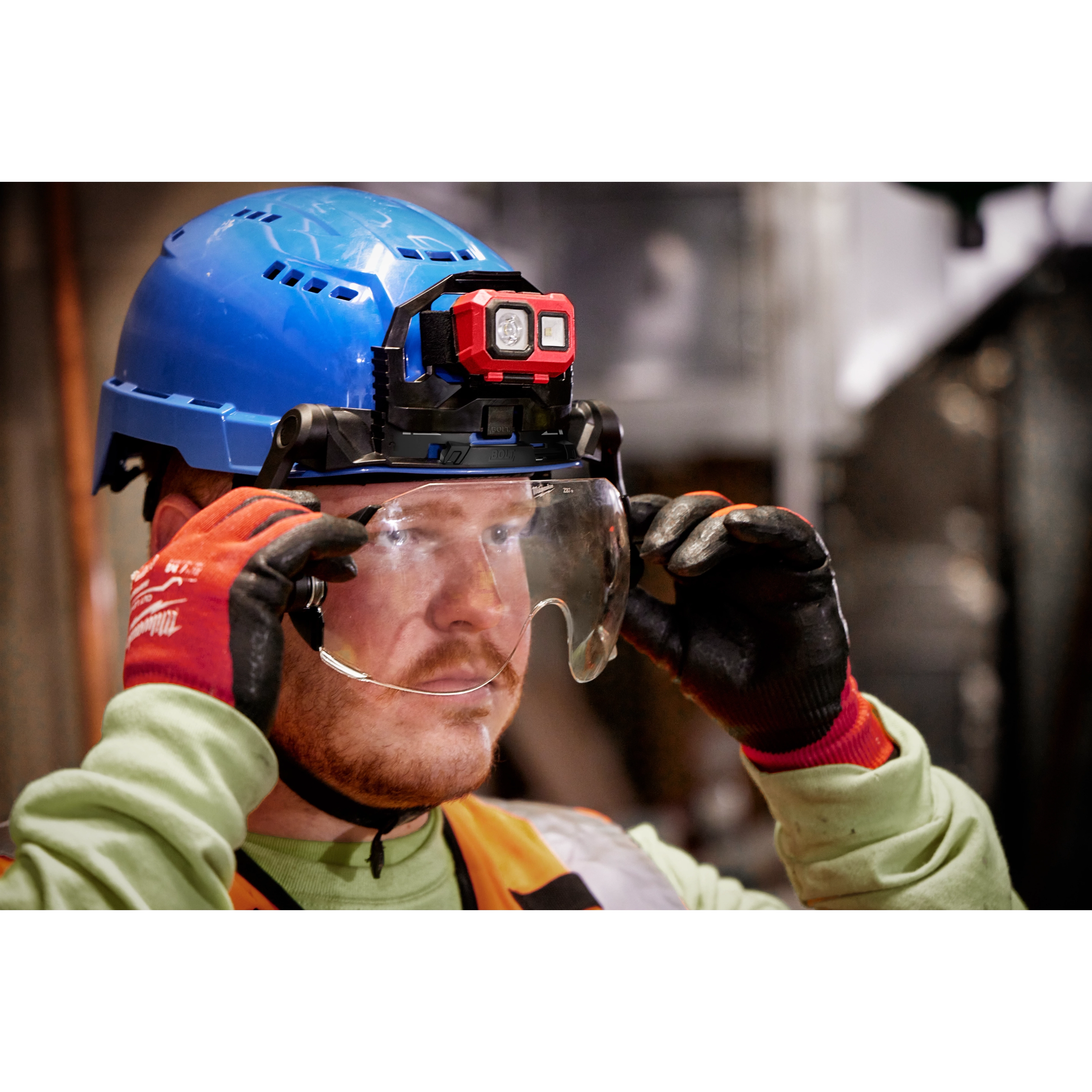 Worker wearing the BOLT Eye Visor CLear Dual Coat Lens on the job site