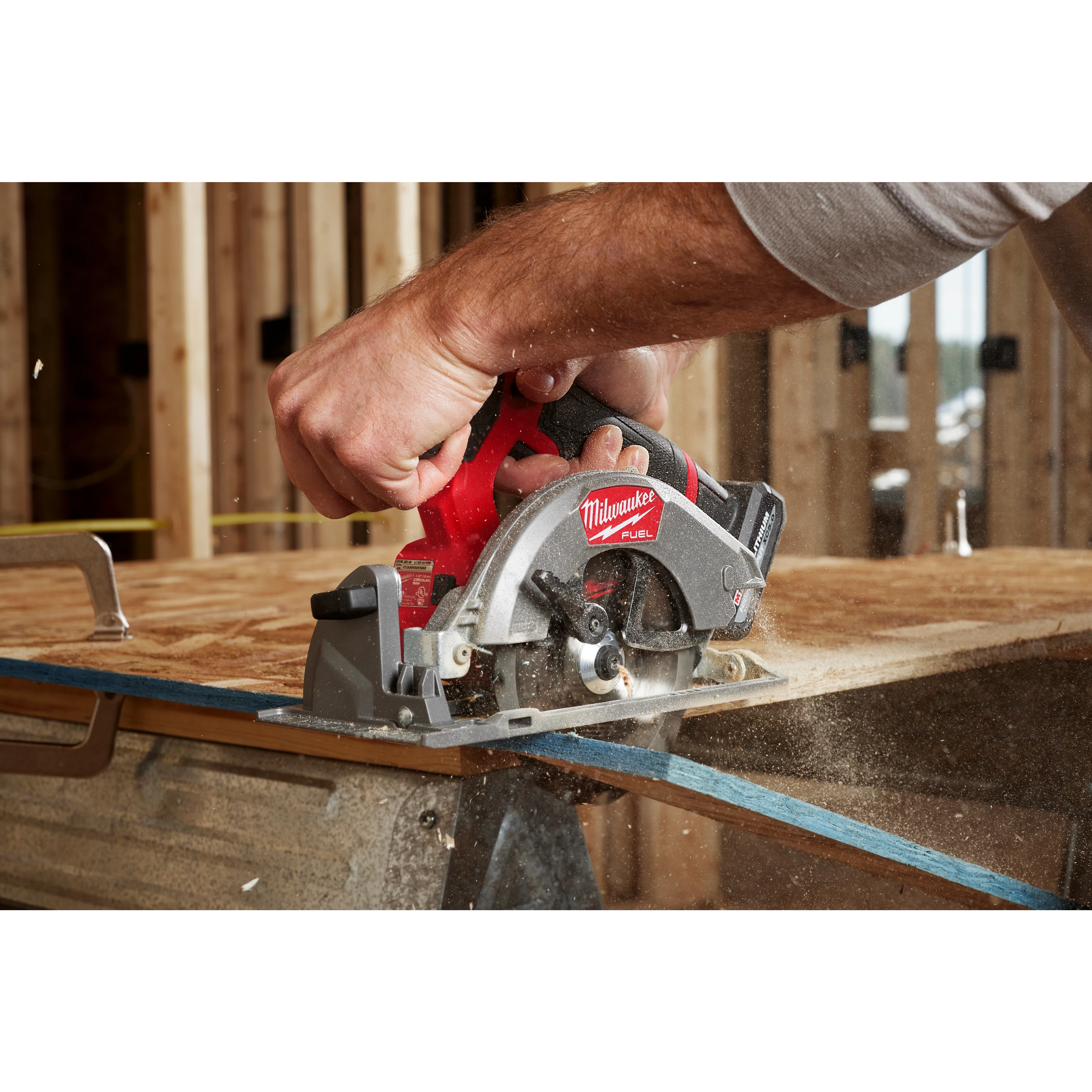 M12 FUEL™ 5-3/8" Circular Saw