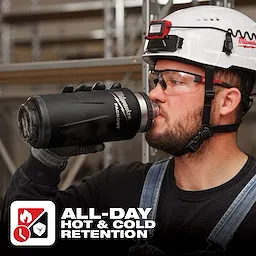 Worker holding a Milwaukee PACKOUT 36oz Insulated Bottle with Chug Lid. The text highlights all-day hot and cold retention.