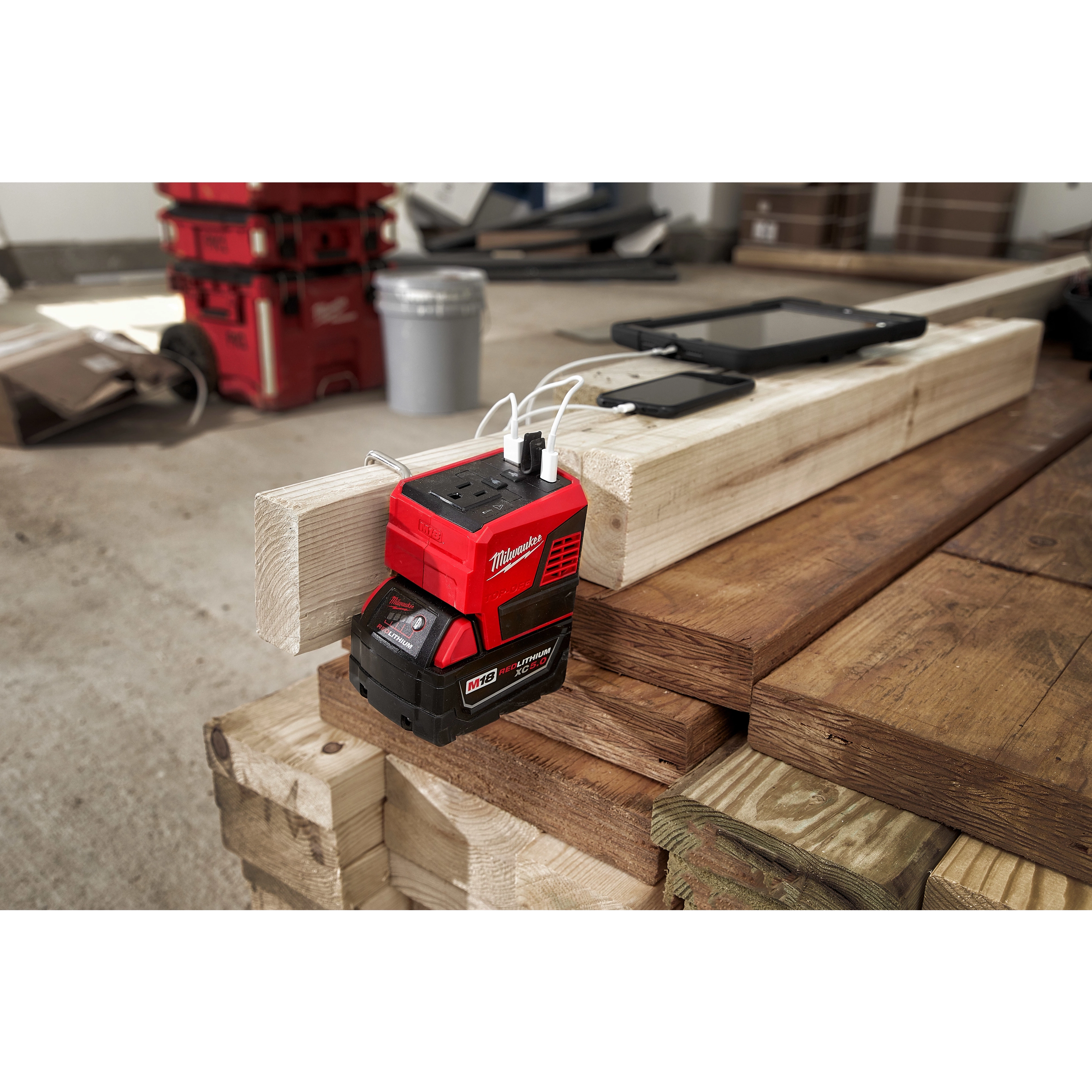 MILWAUKEE® M18™ TOP-OFF™ 175W Power Supply