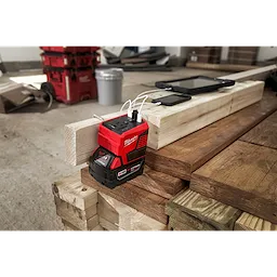 MILWAUKEE® M18™ TOP-OFF™ 175W Power Supply