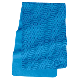 Milwaukee cooling towel in blue with a triangular pattern. A small Milwaukee logo is printed at the bottom right corner.