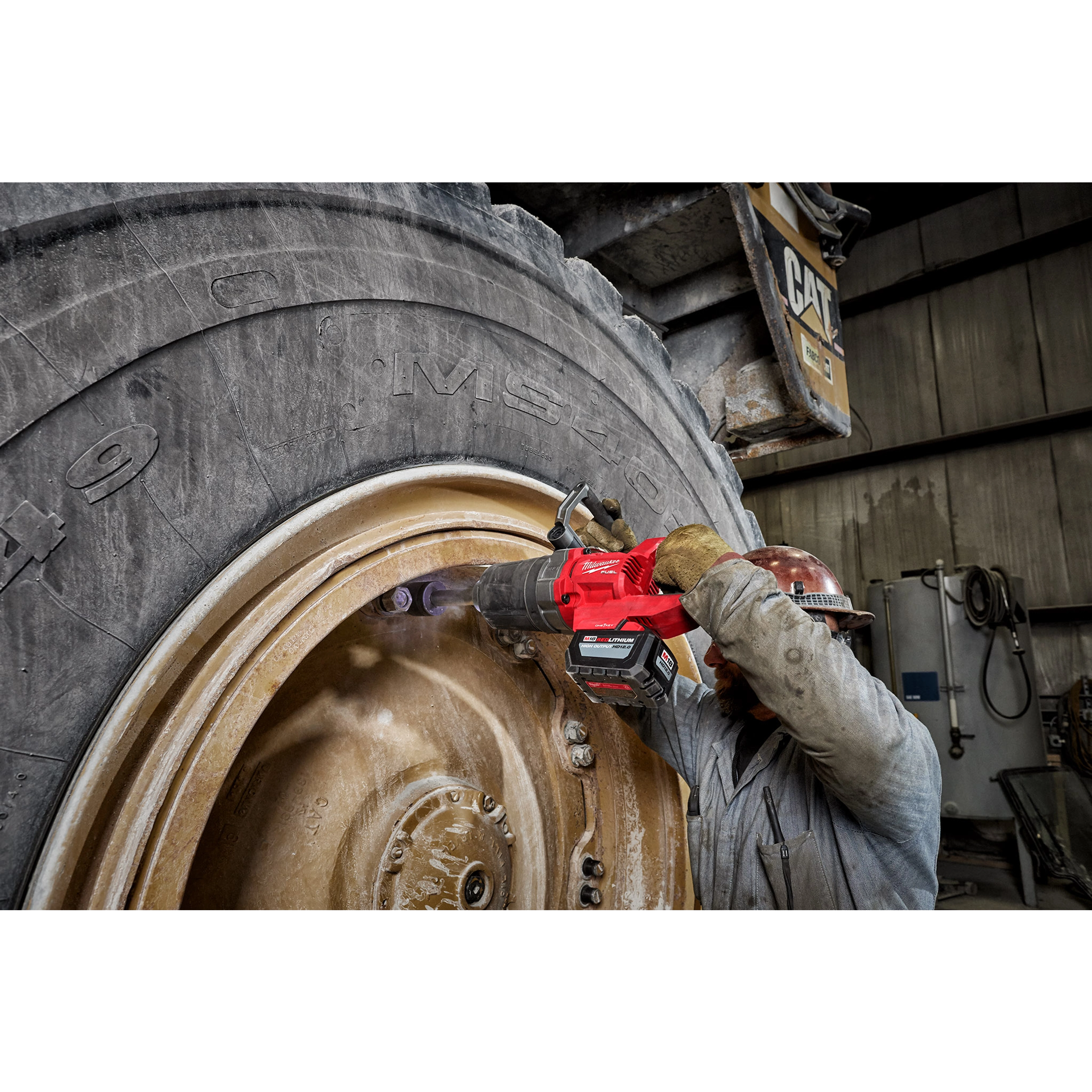 M18 FUEL™ 1" D-Handle Ext. Anvil High Torque Impact Wrench w/ONE-KEY™ App Shot