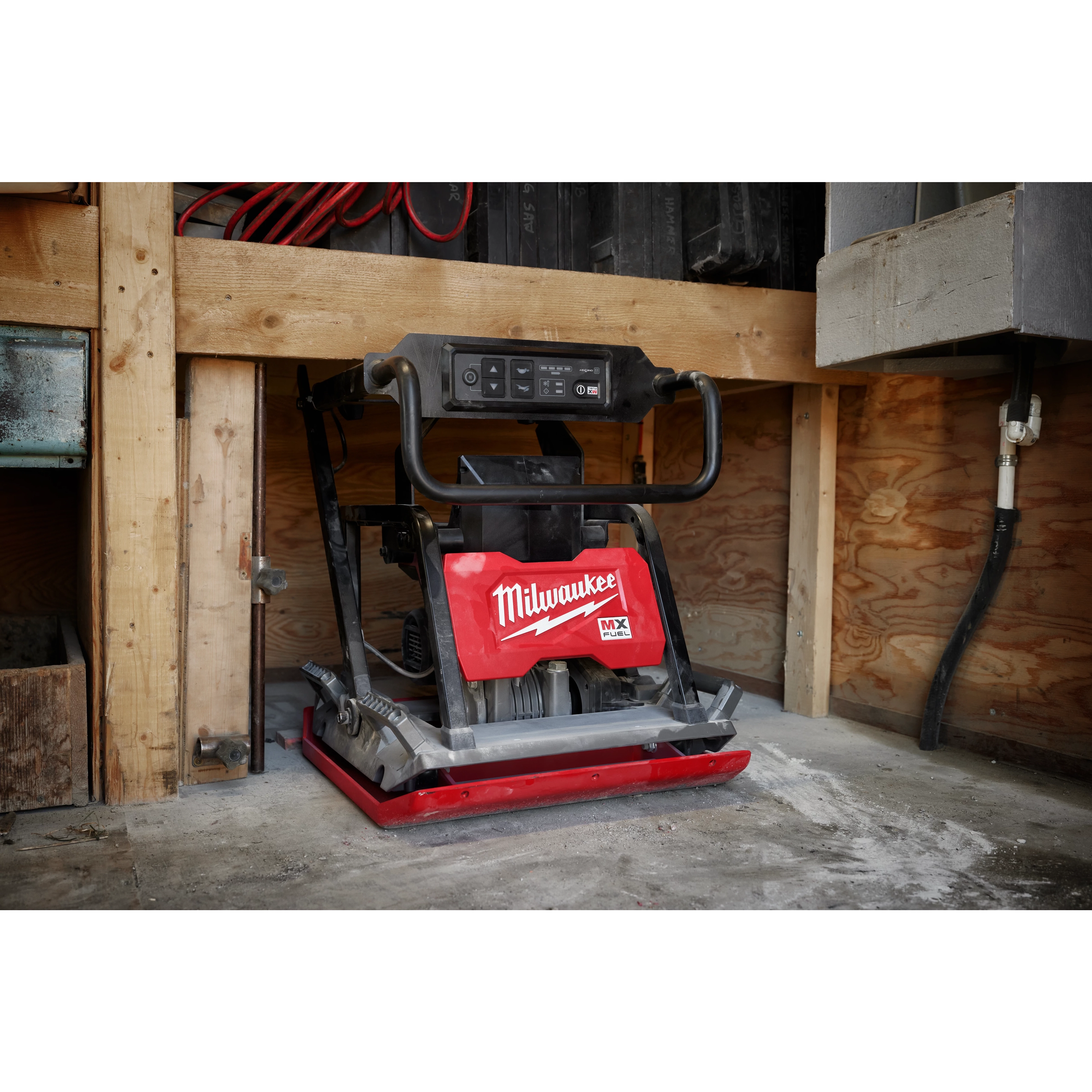 MX FUEL™ 20" Plate Compactor