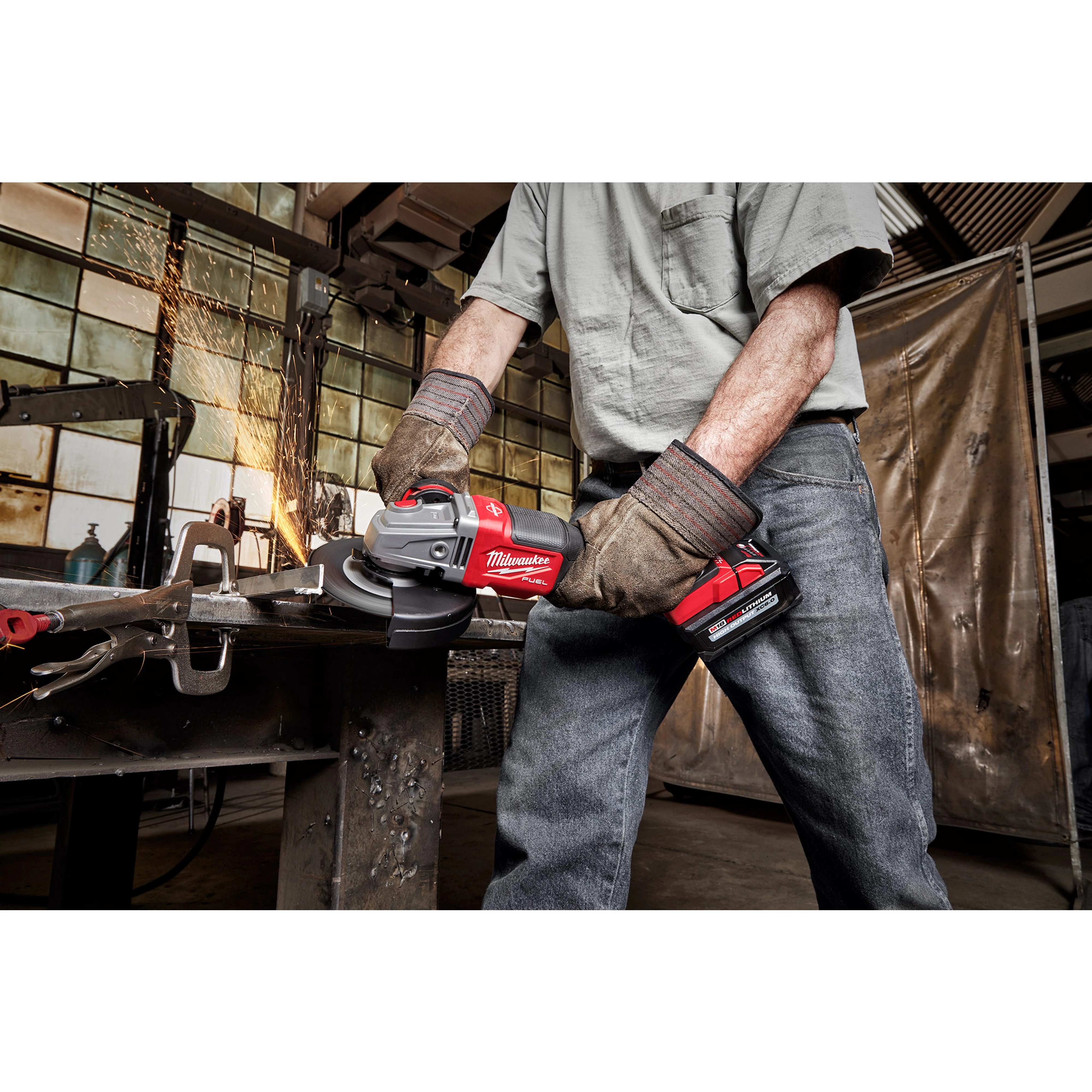 M18 FUEL™ 4-1/2" - 6" Braking Grinder
Paddle Switch, No-Lock