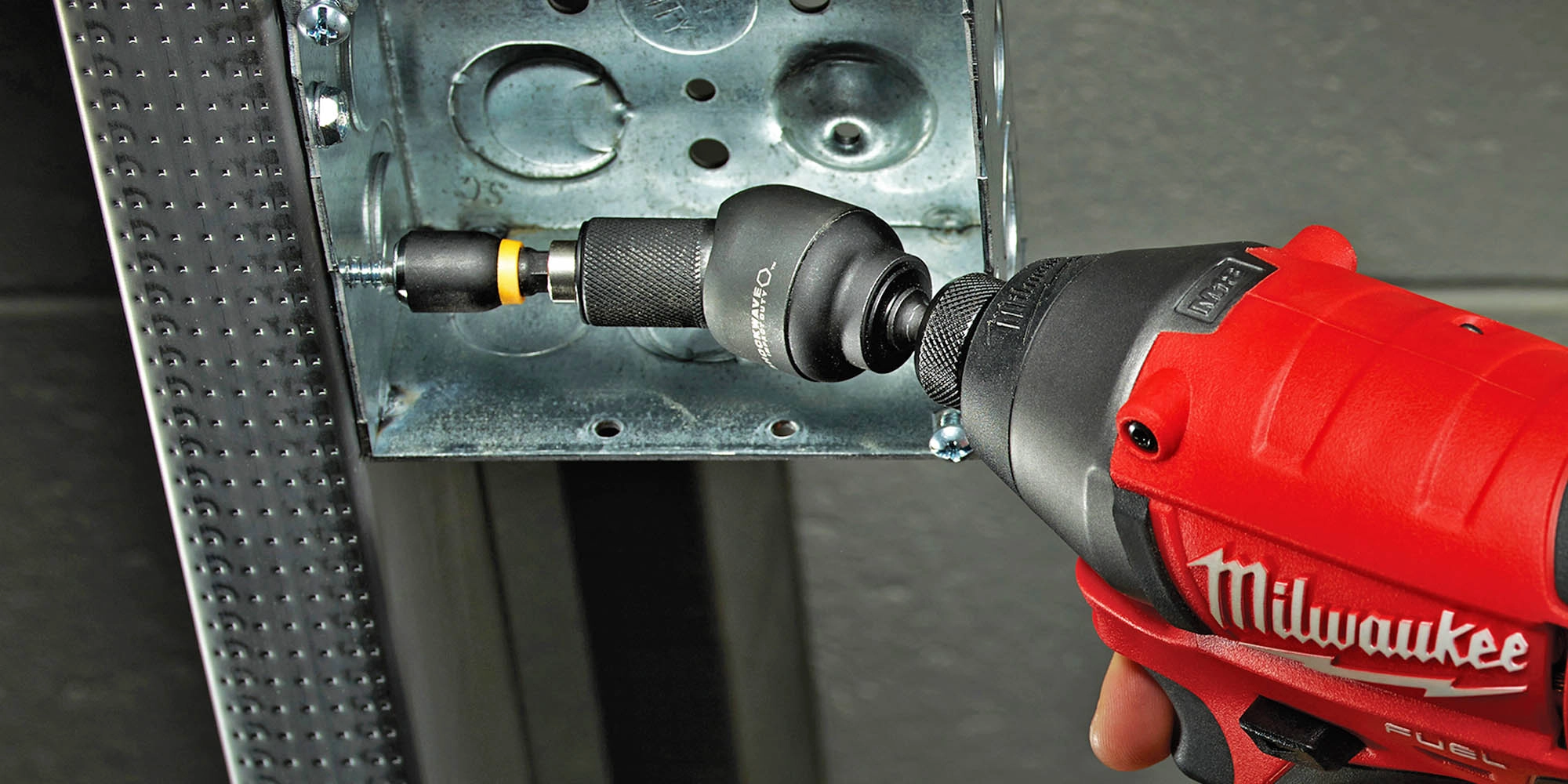 SHOCKWAVE Impact Driver Bit Holder and Extensions Milwaukee Tool