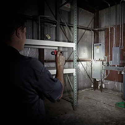 Milwaukee 2110-21 - USB Rechargeable 700L Flashlight SALE 6 Milwaukee 2110-21 - USB Rechargeable 700L Flashlight SALE -Wise Line Tools Sales Shop 2110 21 C