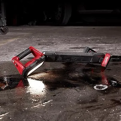 Milwaukee 2126-21XC - M12™ Underbody Light Kit JOB SITE LIGHTING 28 ROCKET Setup