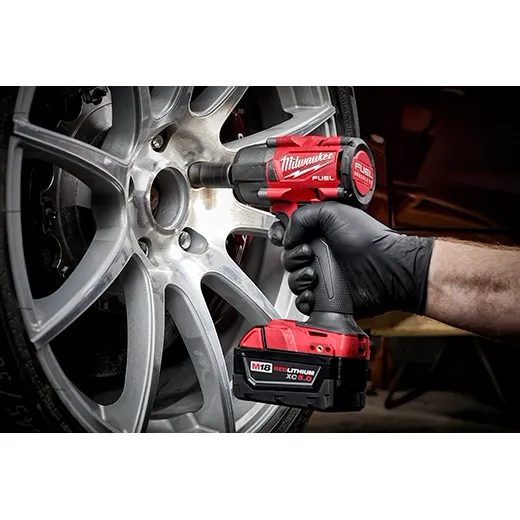 M18 FUEL 3/8" MidTorque Impact Wrench w/ Friction Ring Milwaukee Tool