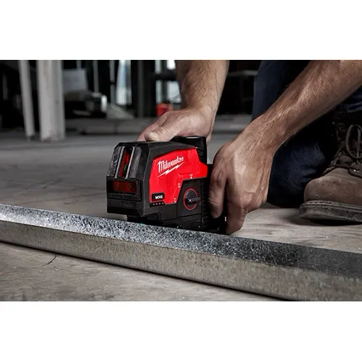 M12™ Green Cross Line & Plumb Points Laser Kit Milwaukee Tool