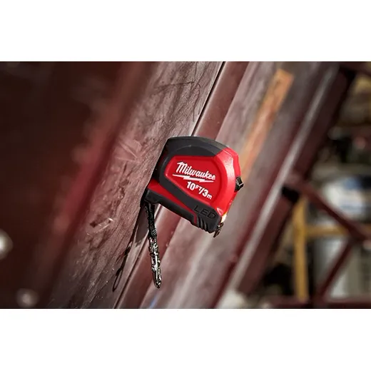 Milwaukee 6ft / 2m Keychain Tape Measure