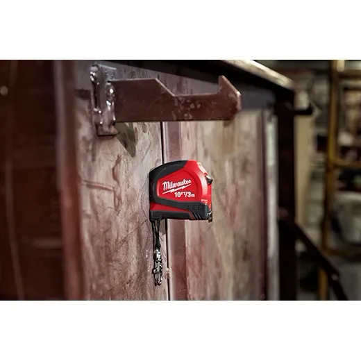 Milwaukee 6ft / 2m Keychain Tape Measure